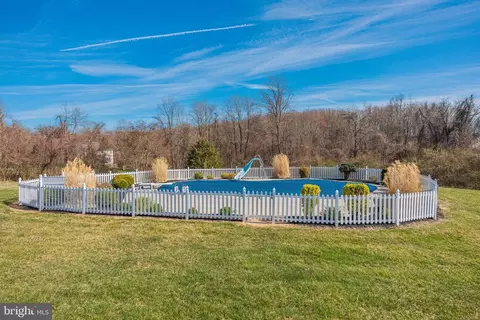 Exterior - 13513 Devonfield Dr, Baldwin, MD 21013 photo 15 of 24