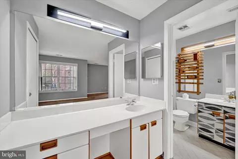Bath - 2149 C Woodbox Ln #2149C, Baltimore, MD 21209 photo 2 of 3