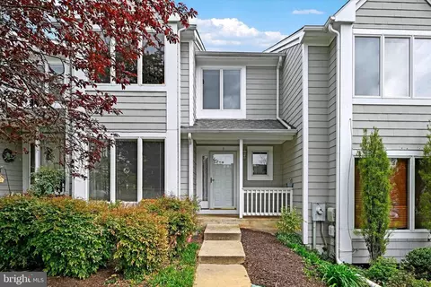 7 Furnace Ct, Cockeysville, MD 21030