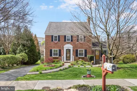 902 Locustvale Rd, Towson, MD 21204