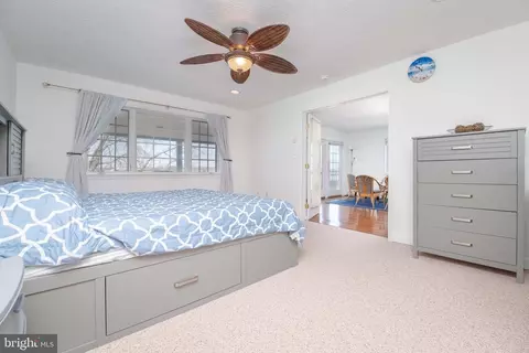 Bedroom - 2822 Bay Dr, Sparrows Point, MD 21219 photo 8 of 9