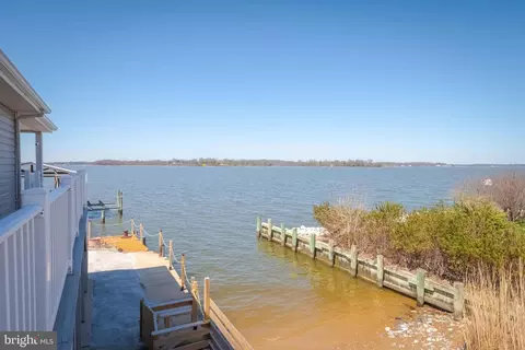 View/Area - 2822 Bay Dr, Sparrows Point, MD 21219 photo 4 of 10