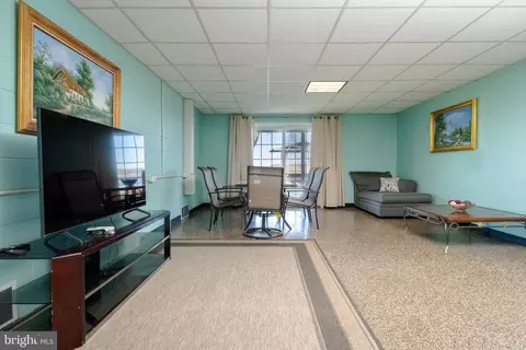 Living - 2822 Bay Dr, Sparrows Point, MD 21219 photo 7 of 7
