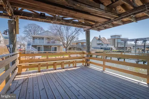 Exterior - 2822 Bay Dr, Sparrows Point, MD 21219 photo 23 of 25