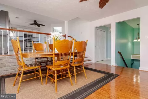 Dining - 2822 Bay Dr, Sparrows Point, MD 21219 photo 2 of 4