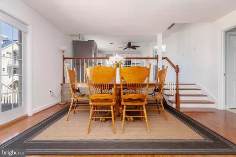 Dining - 2822 Bay Dr, Sparrows Point, MD 21219 photo 3 of 4