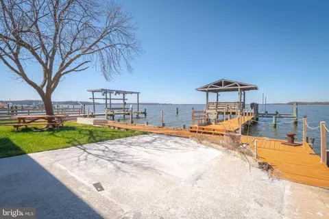 Exterior - 2822 Bay Dr, Sparrows Point, MD 21219 photo 25 of 25