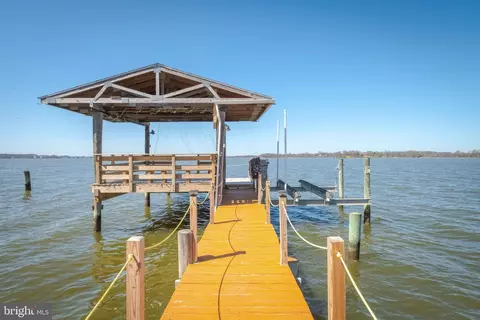 View/Area - 2822 Bay Dr, Sparrows Point, MD 21219 photo 8 of 10