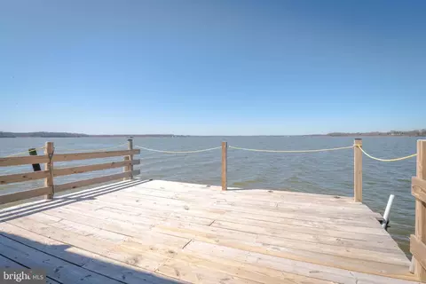 Exterior - 2822 Bay Dr, Sparrows Point, MD 21219 photo 21 of 25