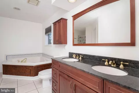Bath - 2822 Bay Dr, Sparrows Point, MD 21219 photo 5 of 13