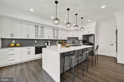 Kitchen - 2128 Highland Ridge Dr, Phoenix, MD 21131 photo 2 of 6