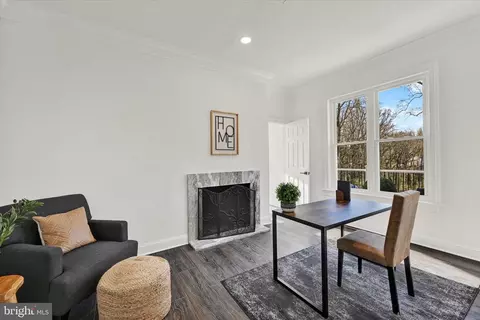 Living - 2128 Highland Ridge Dr, Phoenix, MD 21131 photo 5 of 7