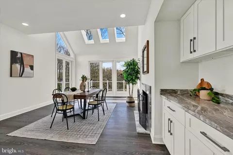 Dining - 2128 Highland Ridge Dr, Phoenix, MD 21131 photo 2 of 3