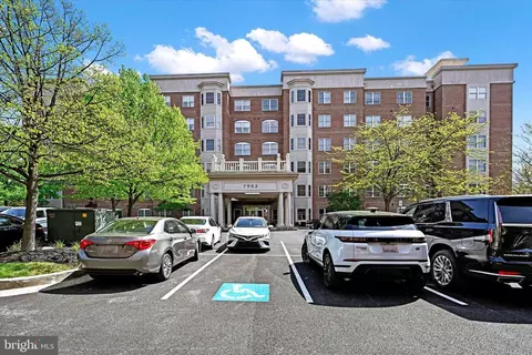 7902 Brynmor Ct #103, Pikesville, MD 21208
