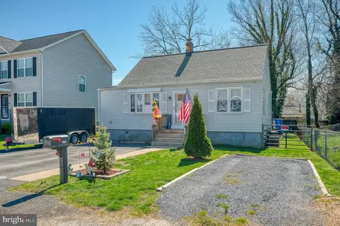 Exterior - 2923 Illinois, Baltimore Highlands, MD 21227 photo 3 of 11