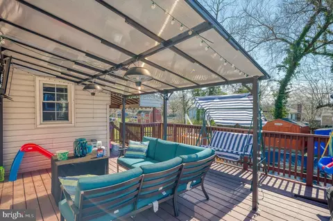 Exterior - 2923 Illinois, Baltimore Highlands, MD 21227 photo 6 of 11