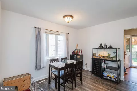 Dining - 2923 Illinois, Baltimore Highlands, MD 21227 photo 1 of 3
