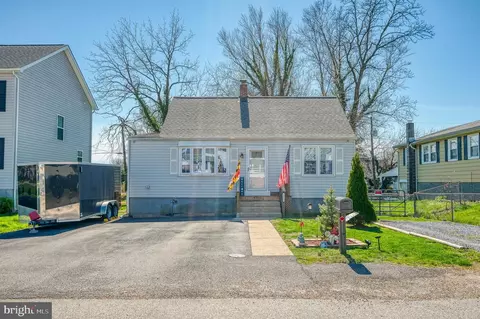 Exterior - 2923 Illinois, Baltimore Highlands, MD 21227 photo 2 of 11