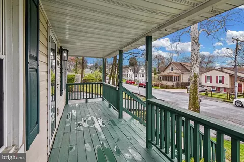 Exterior - 1911 Monumental Rd, Halethorpe, MD 21227 photo 3 of 9