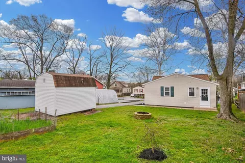 Exterior - 1911 Monumental Rd, Halethorpe, MD 21227 photo 5 of 9
