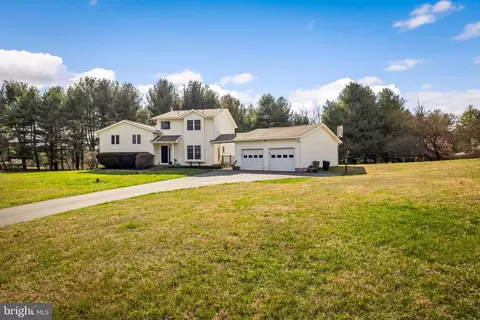 6 Hounds Hollow Ct, Owings Mills, MD 21117