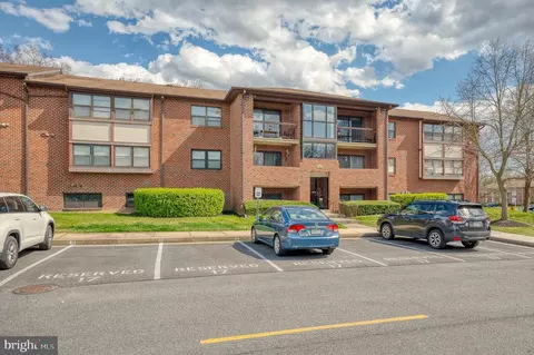 17 Juliet Ln #303, Nottingham, MD 21236