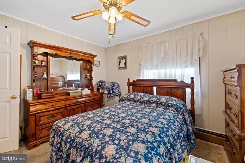 Bedroom - 6 Left Wing Dr, Middle River, MD 21220 photo 4 of 6