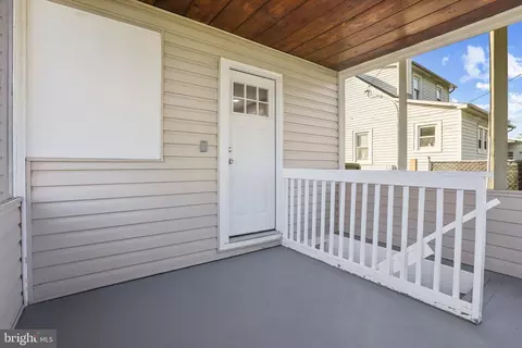 Exterior - 8 Oakwood Rd, Dundalk, MD 21222 photo 9 of 14