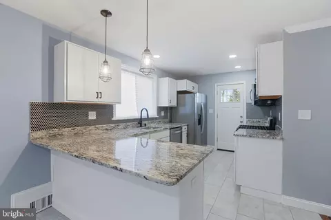 Kitchen - 8 Oakwood Rd, Dundalk, MD 21222 photo 1 of 5