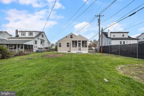 Exterior - 8 Oakwood Rd, Dundalk, MD 21222 photo 3 of 14
