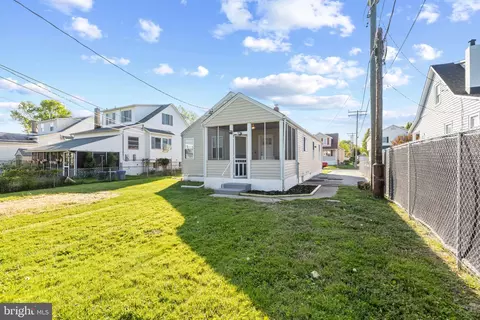 Exterior - 8 Oakwood Rd, Dundalk, MD 21222 photo 4 of 14