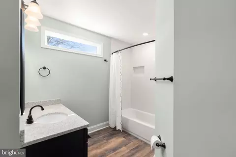 Bath - 7635 S Bend Rd, Dundalk, MD 21222 photo 1 of 3