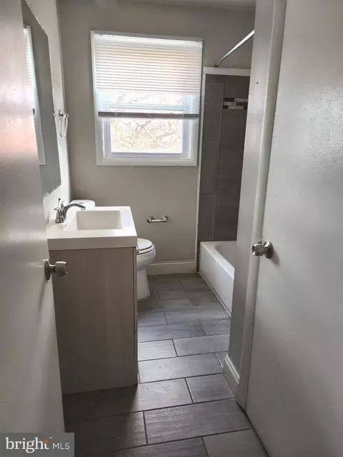 Bath - 4248 Nadine Dr, Baltimore, MD 21215 photo 1 of 1