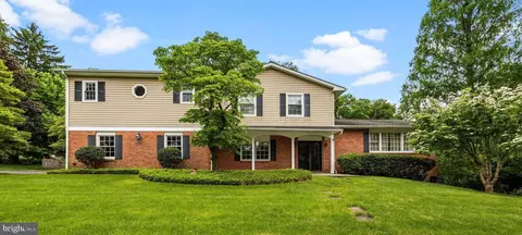 1 Buckley Ct, Towson, MD 21286