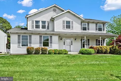 5 Robin Lynne Ct, Perry Hall, MD 21128