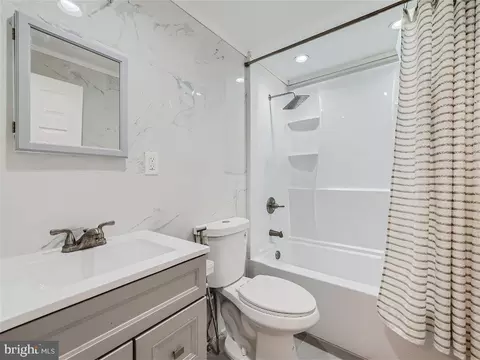Bath - 8032 Gough St, Baltimore, MD 21224 photo 1 of 4
