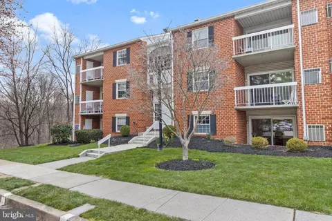 8 Ballycruy Ct #102, Lutherville Timonium, MD 21093
