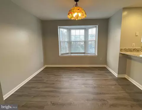77 Open Gate Ct, Nottingham, MD 21236 photo 4