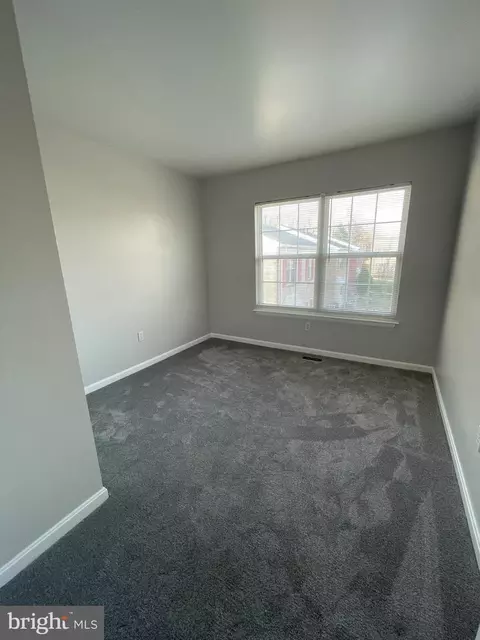 77 Open Gate Ct, Nottingham, MD 21236 photo 7