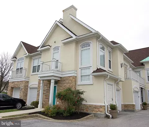 25 Barbican Way #25, Pikesville, MD 21208