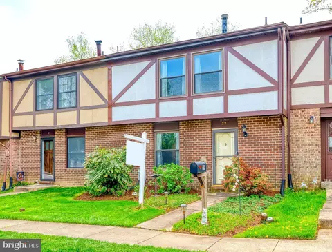 29 Medici Ct, Parkville, MD 21234