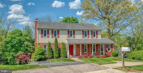 8 Barts Ct, Lutherville Timonium, MD 21093