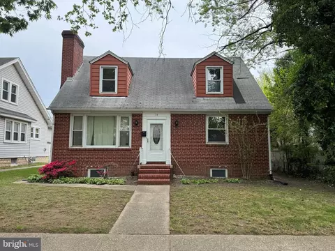 11 Liberty Pkwy, Dundalk, MD 21222