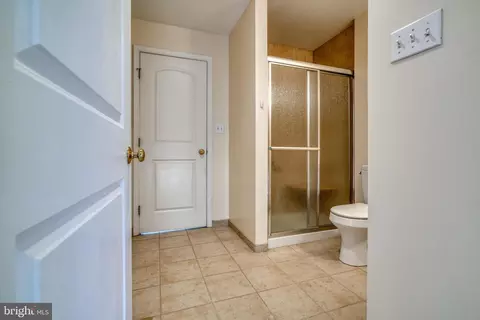 Bath - 3138 Cornwall Rd, Dundalk, MD 21222 photo 1 of 9