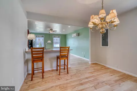 Dining - 3138 Cornwall Rd, Dundalk, MD 21222 photo 2 of 3