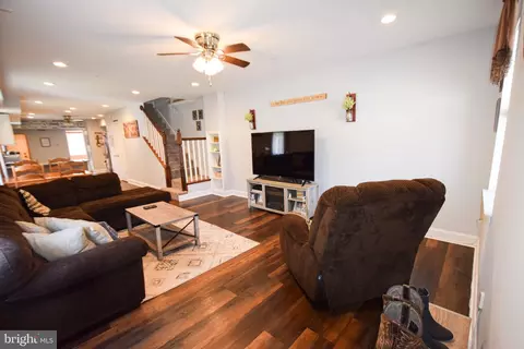 Living - 2310 Ruth Ave, Sparrows Point, MD 21219 photo 1 of 2