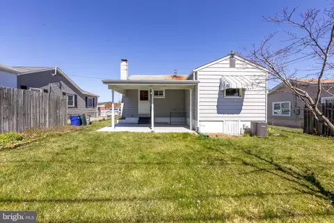Exterior - 1204 Fuselage Ave, Middle River, MD 21220 photo 11 of 12
