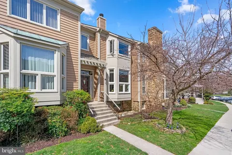Exterior - 16 Stablemere Ct, Baltimore, MD 21209 photo 10 of 11