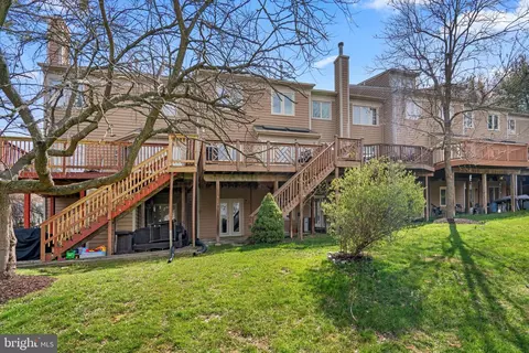 Exterior - 16 Stablemere Ct, Baltimore, MD 21209 photo 8 of 11