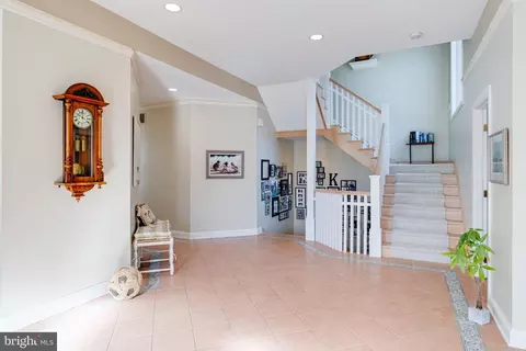 Entry Way - 708 Nollmeyer Rd, Middle River, MD 21220 photo 3 of 5
